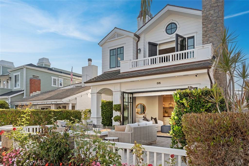 Corona Del Mar, CA 92625,515 Narcissus AVE