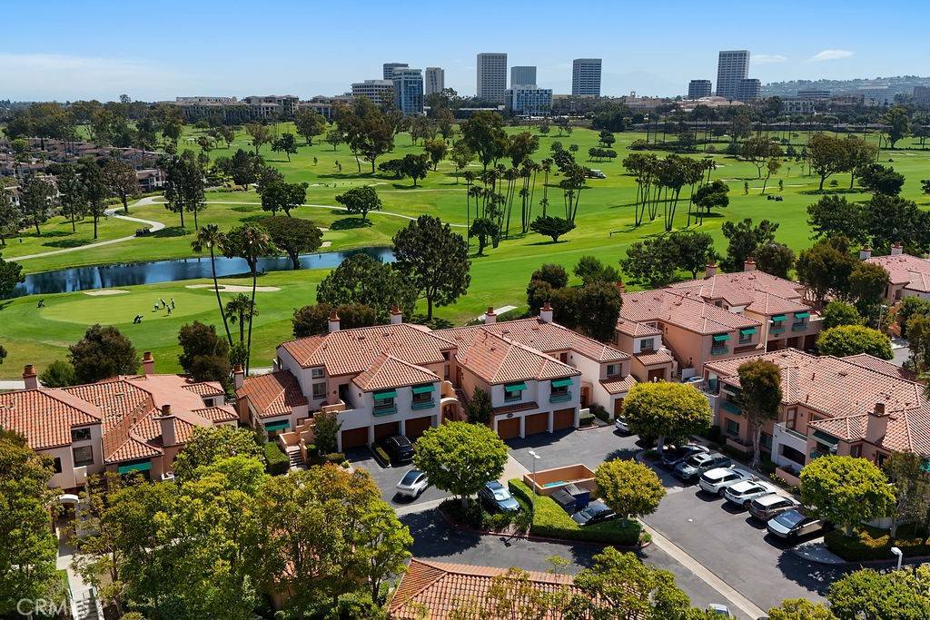 Newport Beach, CA 92660,232 Villa Point DR