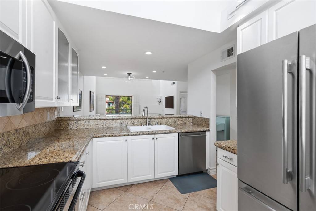 Newport Beach, CA 92660,26 Villa Point DR