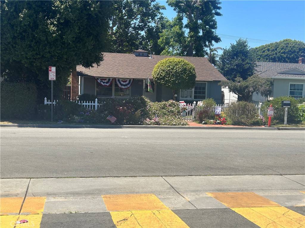 Newport Beach, CA 92663,427 Irvine AVE