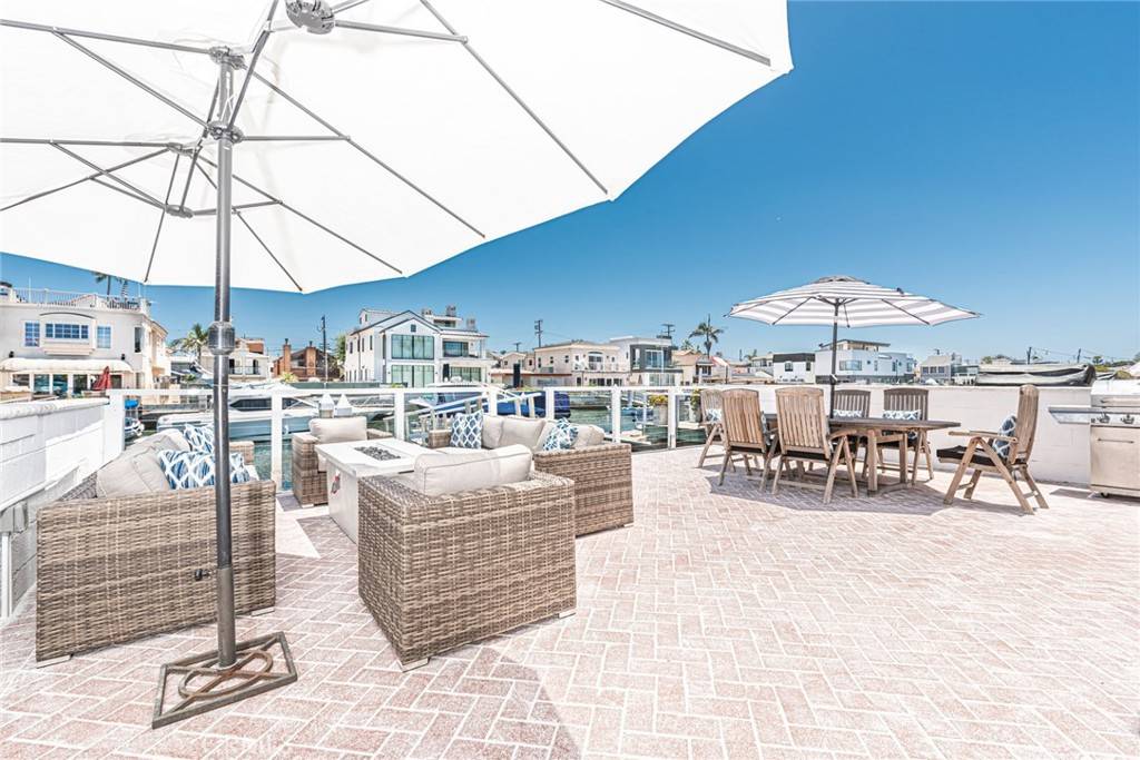 Newport Beach, CA 92663,3717 Channel PL