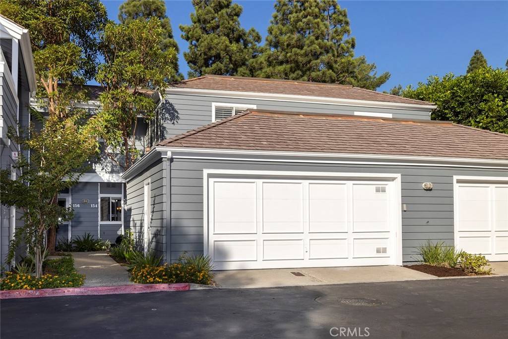 Newport Beach, CA 92660,154 Woodburne