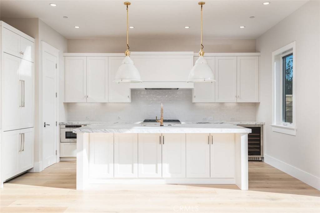 Costa Mesa, CA 92627,387 La Perle PL