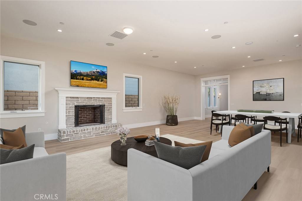 Costa Mesa, CA 92627,387 La Perle PL