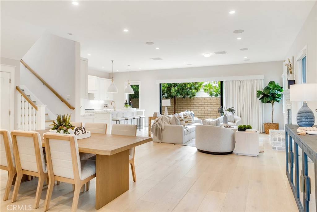 Costa Mesa, CA 92627,387 La Perle PL