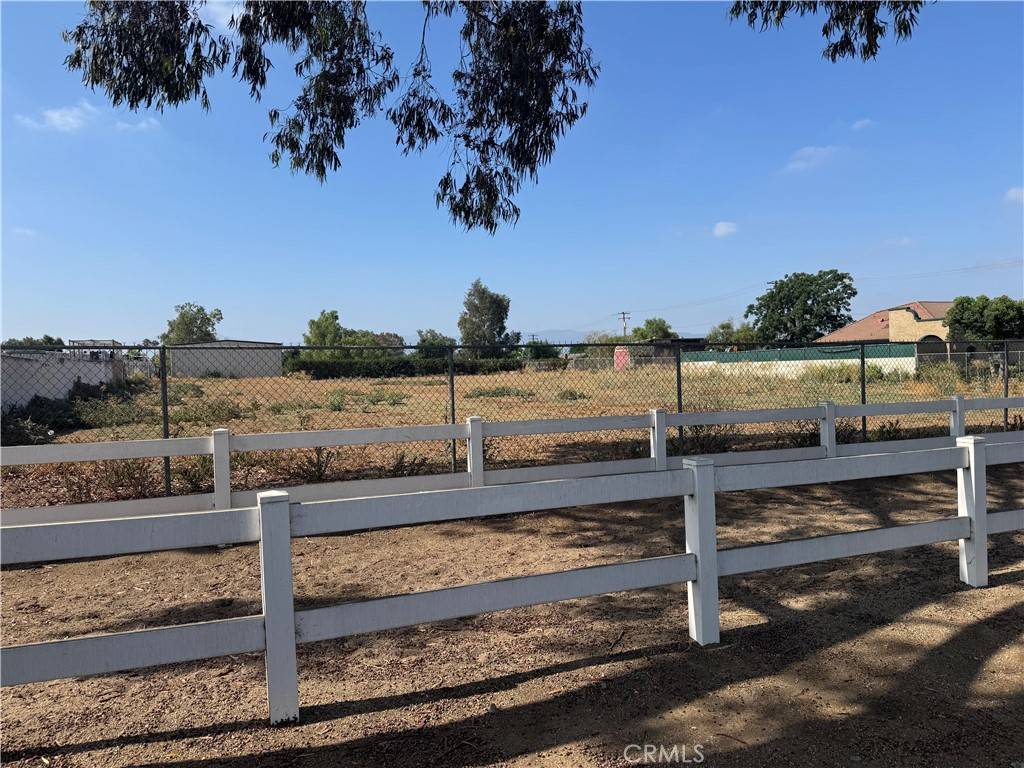 Norco, CA 92860,866 6th ST