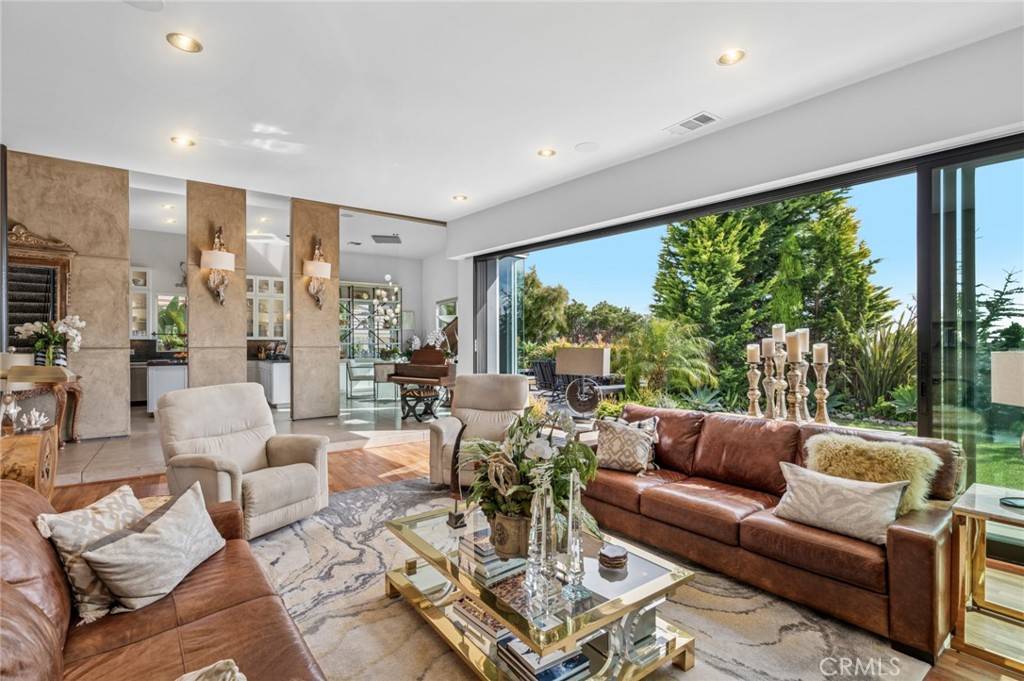 Laguna Beach, CA 92651,3251 Rimcrest CIR