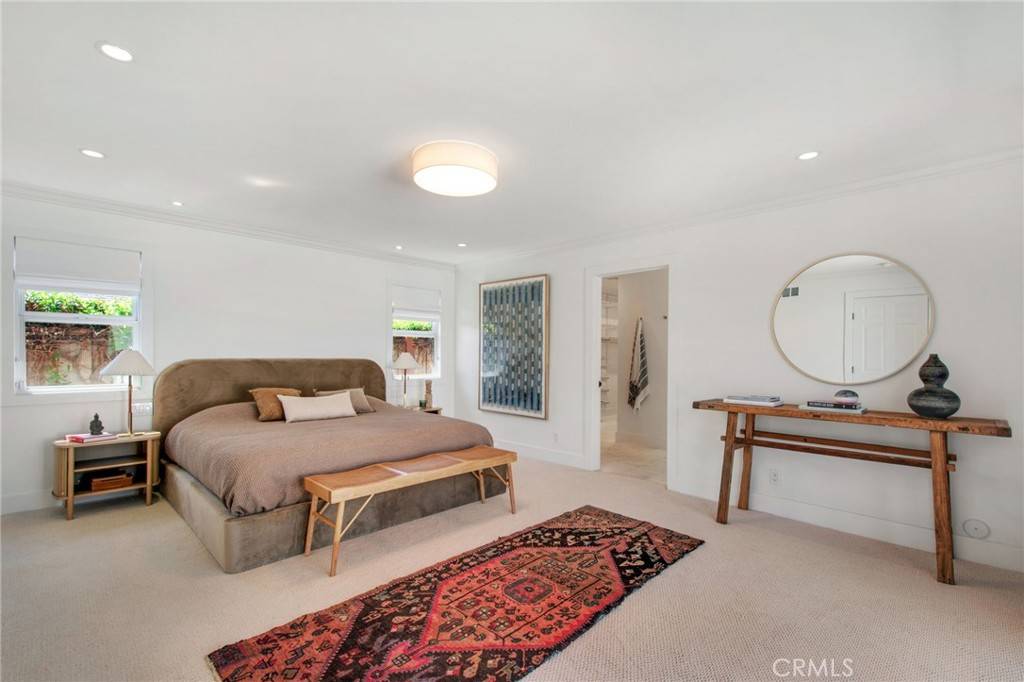 Corona Del Mar, CA 92625,1120 Dolphin