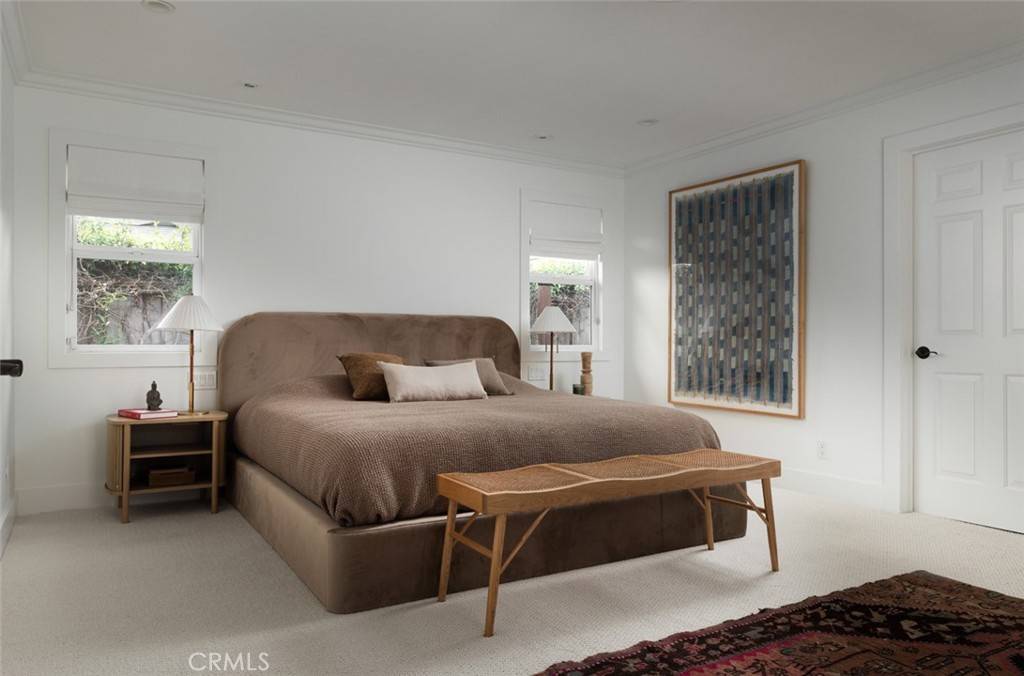 Corona Del Mar, CA 92625,1120 Dolphin