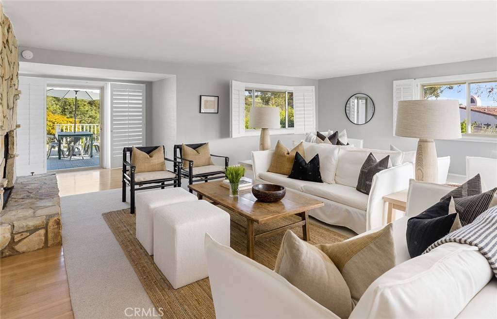 Corona Del Mar, CA 92625,564 Seaward RD