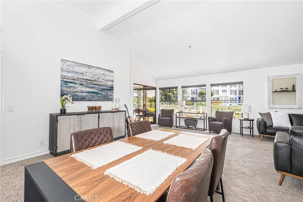 Newport Beach, CA 92663,950 Cagney LN #308