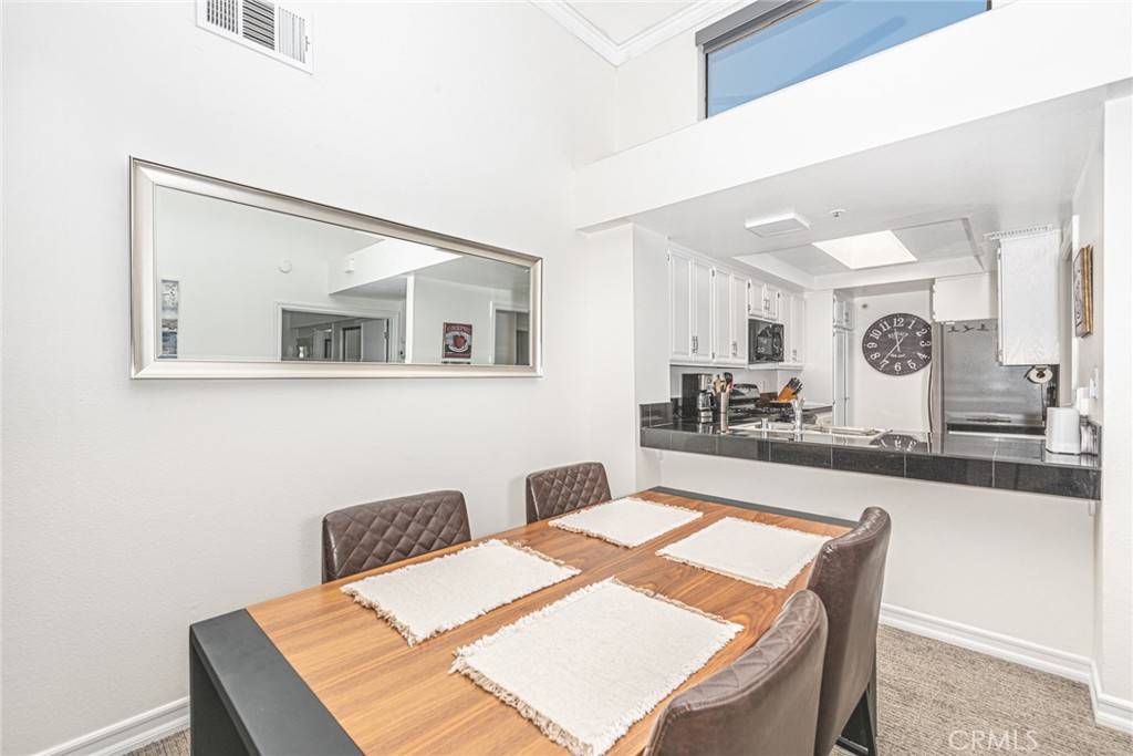 Newport Beach, CA 92663,950 Cagney LN #308