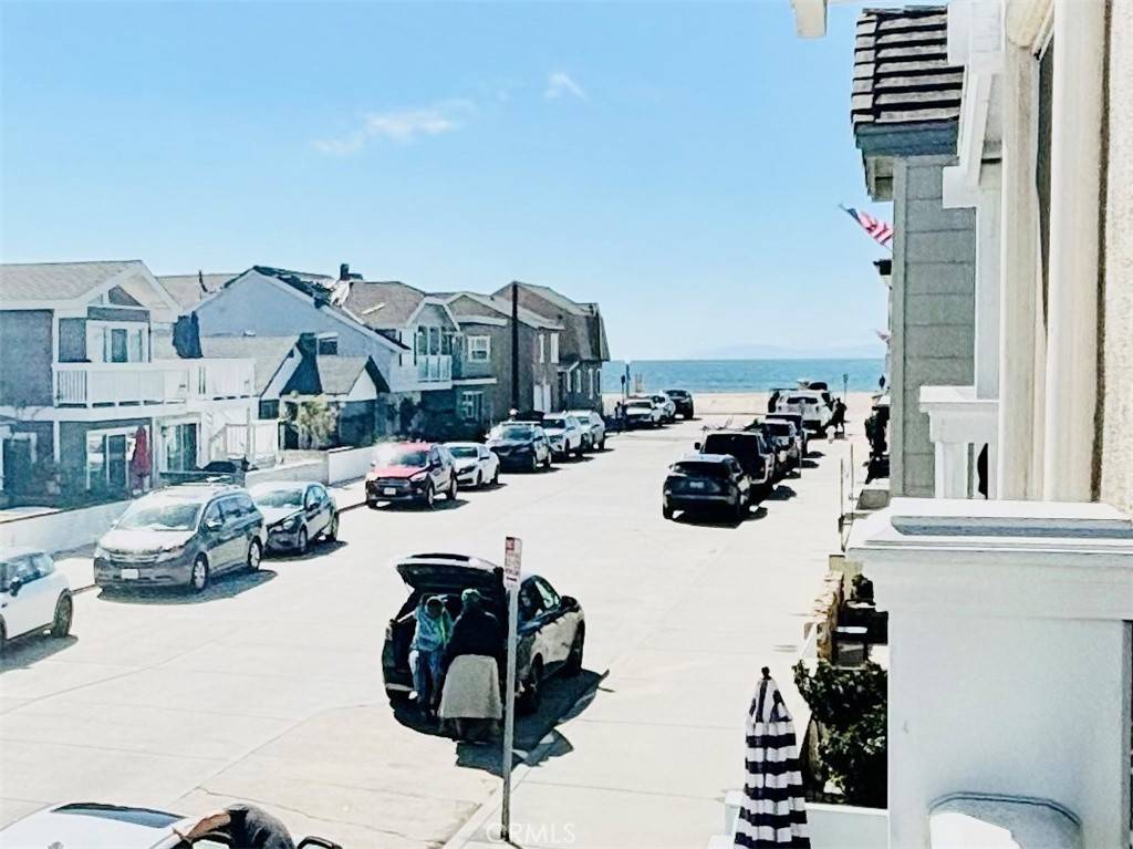 Newport Beach, CA 92663,127 29th ST