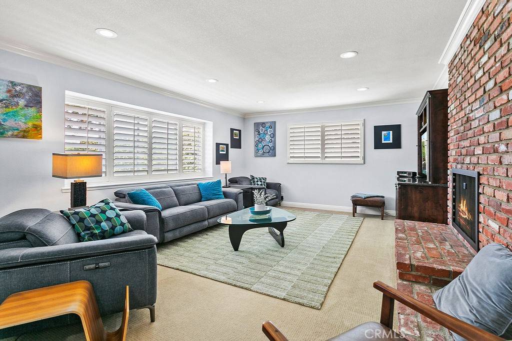 Costa Mesa, CA 92626,300 Bucknell RD