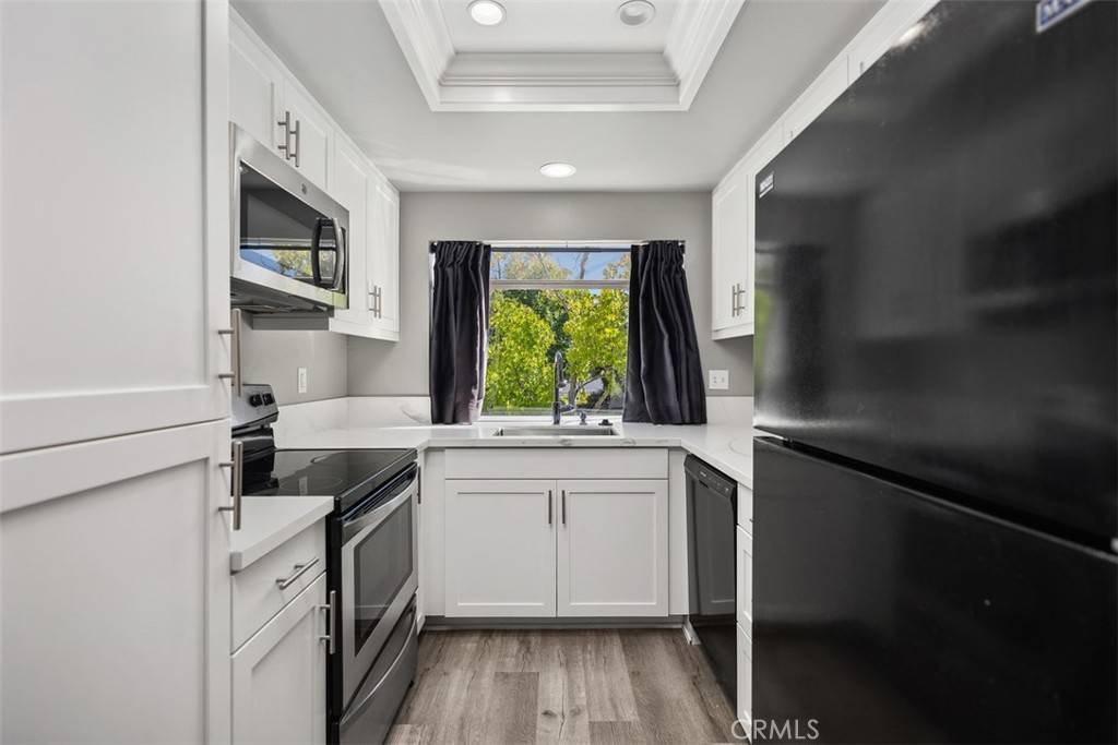 Irvine, CA 92612,235 Stanford CT #126