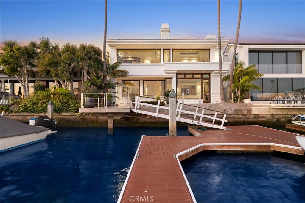 Newport Beach, CA 92660,39 Linda Isle