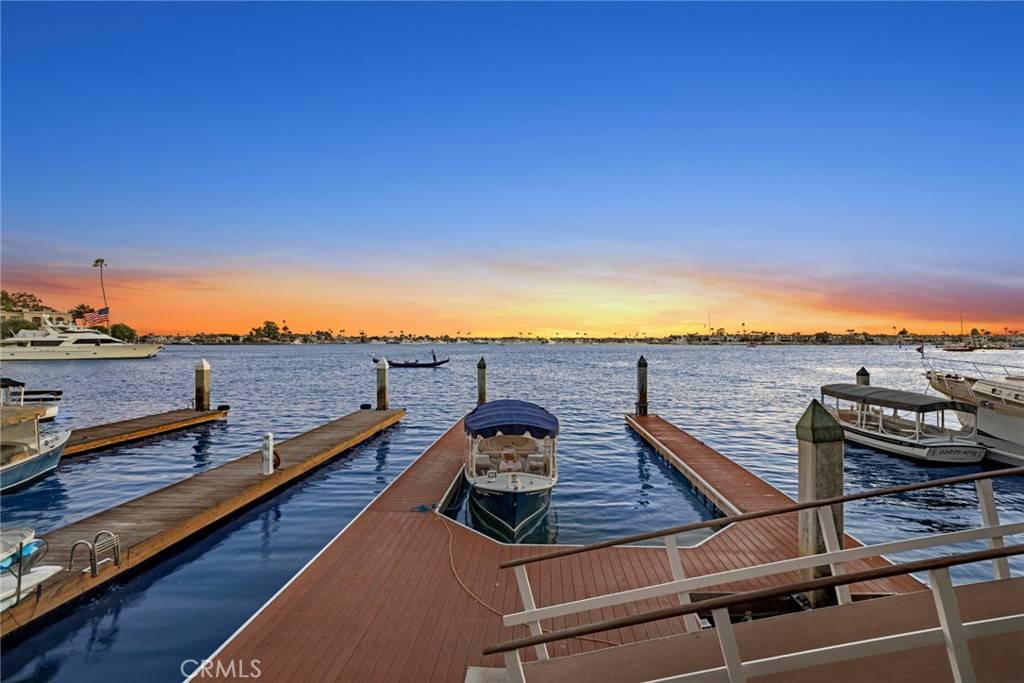Newport Beach, CA 92660,39 Linda Isle