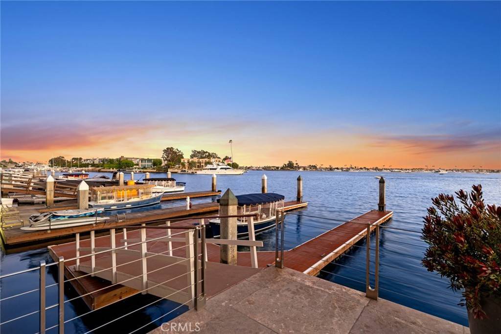 Newport Beach, CA 92660,39 Linda Isle