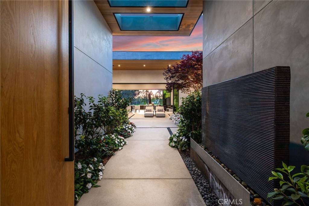 Huntington Beach, CA 92648,6691 Country CIR