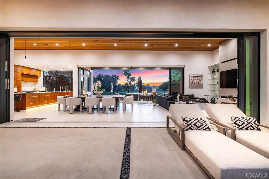 Huntington Beach, CA 92648,6691 Country CIR