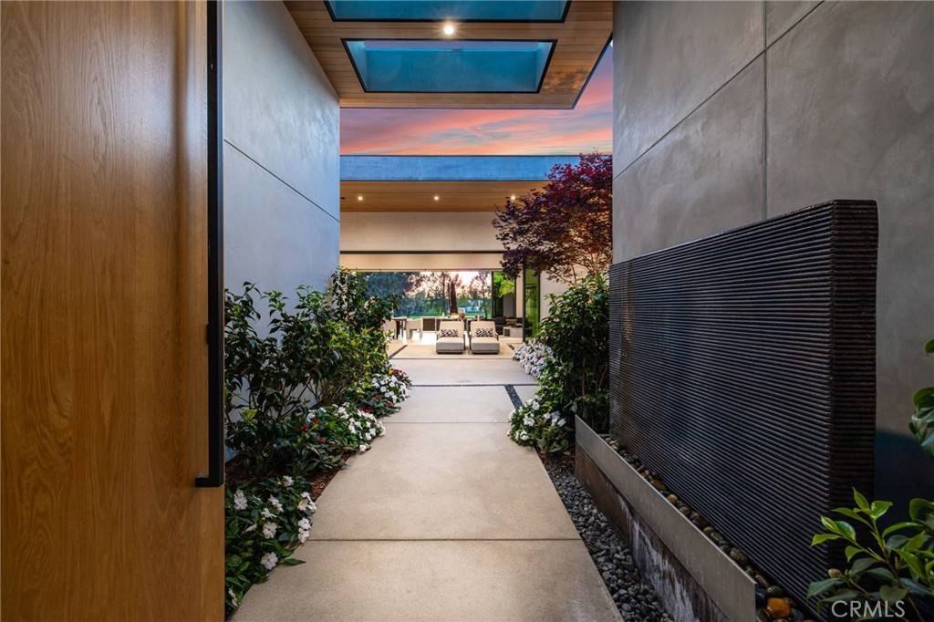 Huntington Beach, CA 92648,6691 Country CIR