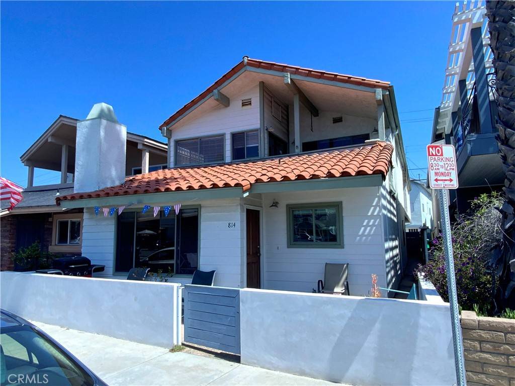 Newport Beach, CA 92661,814 W Balboa BLVD #2