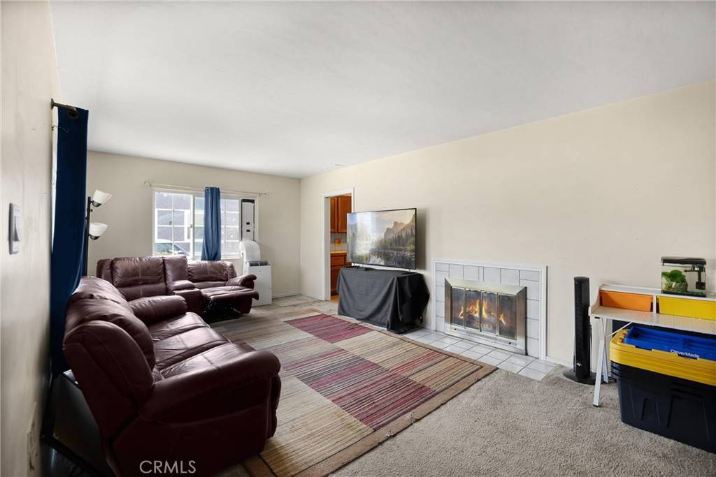 Whittier, CA 90605,14026 Light ST