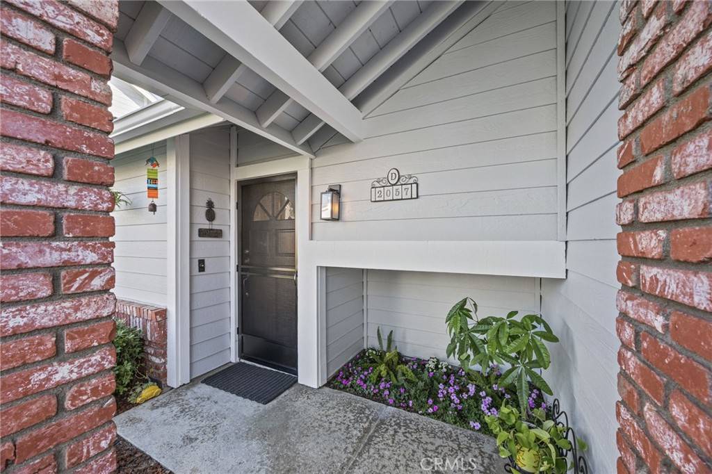 Costa Mesa, CA 92627,2057 Tustin AVE #D