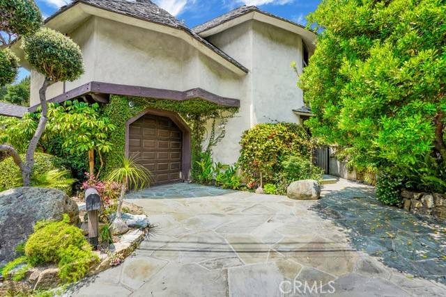 Laguna Beach, CA 92651,266 Canyon Acres DR