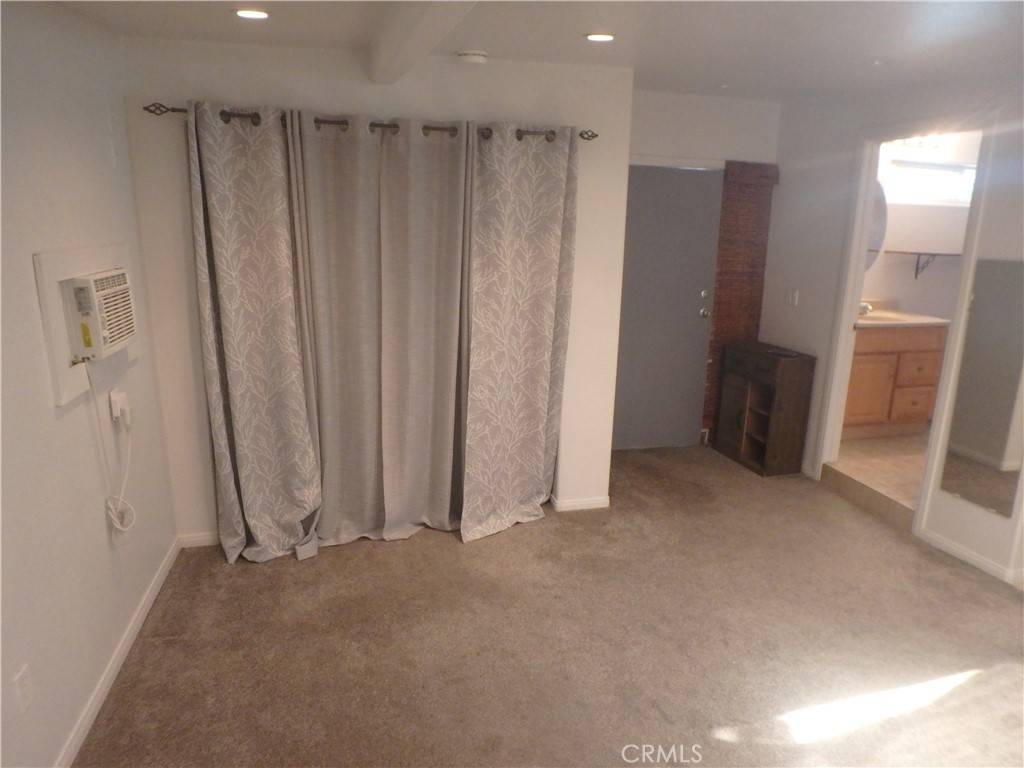 Costa Mesa, CA 92627,2604 Willo LN