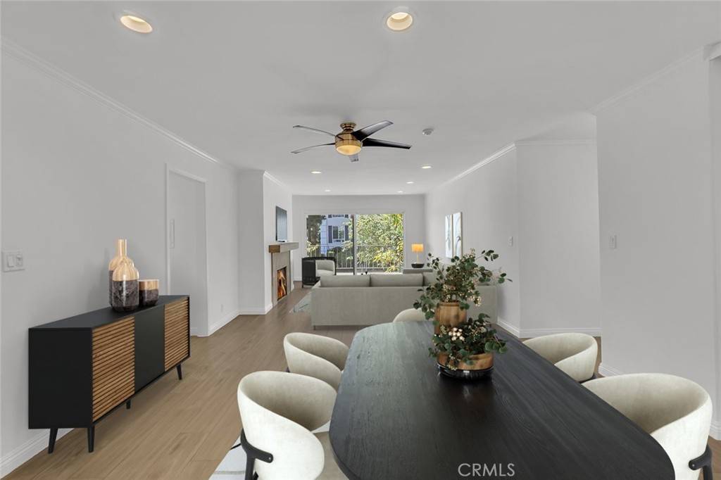 Newport Beach, CA 92663,200 Mcneil LN #204