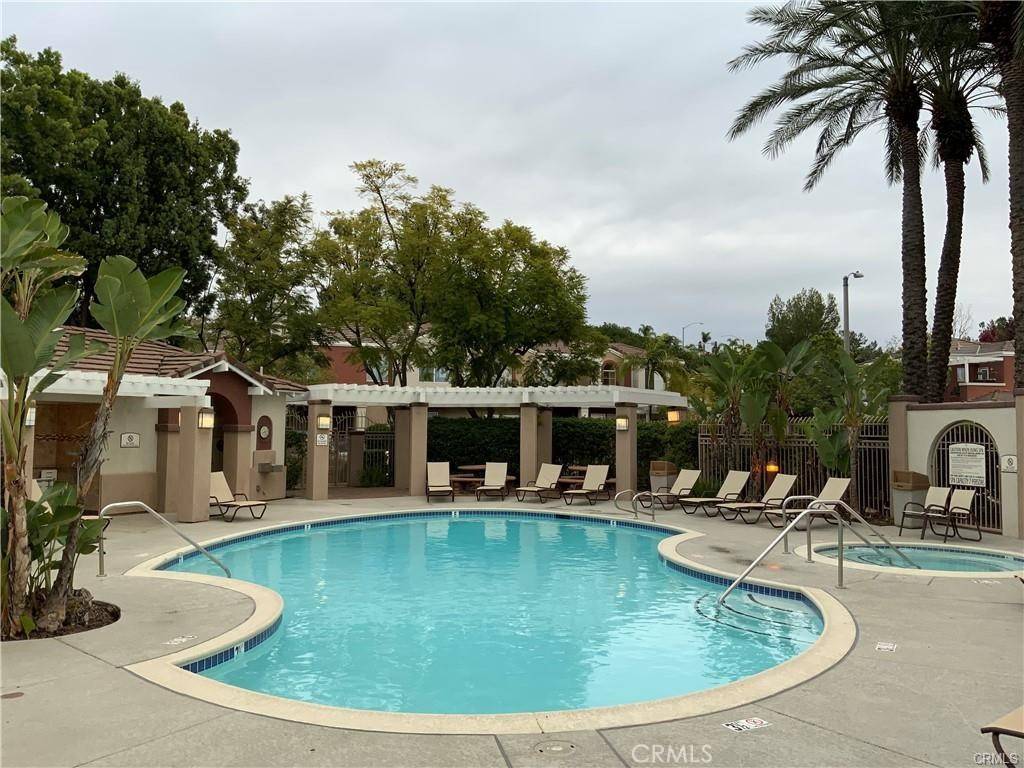Lake Forest, CA 92610,8 Santa Barbara CT