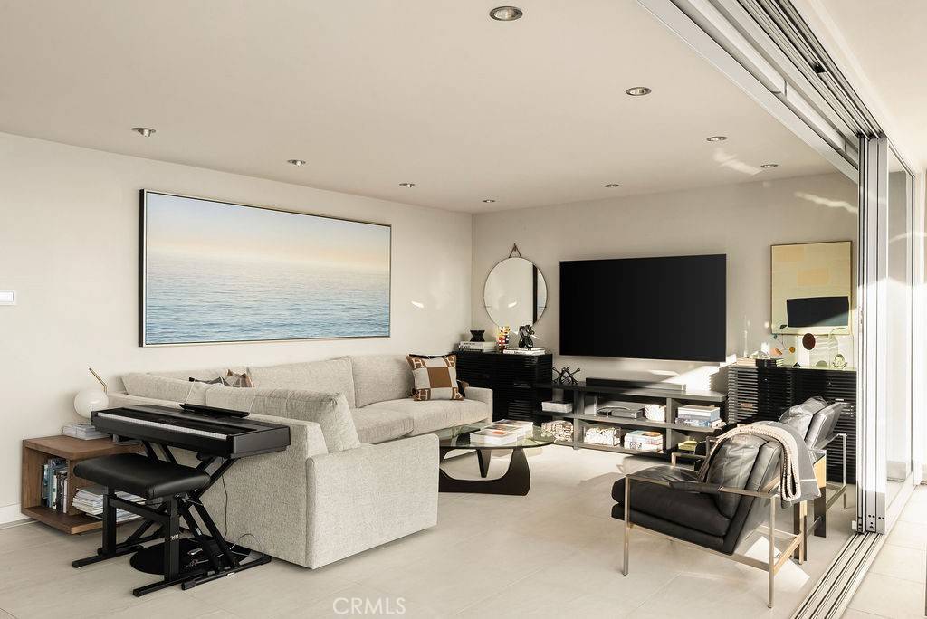 Laguna Beach, CA 92651,1585 S Coast HWY #66