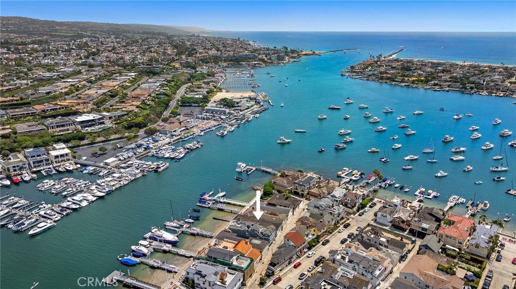 Newport Beach, CA 92662,117 E Bay Front