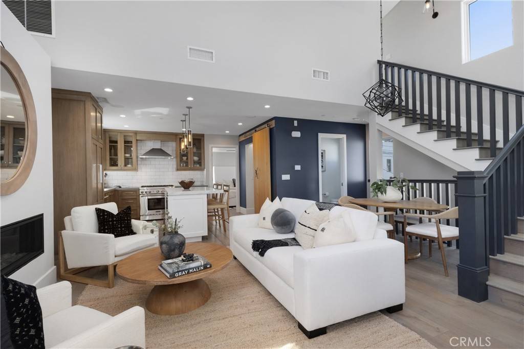 Corona Del Mar, CA 92625,603 1/2 Marguerite AVE