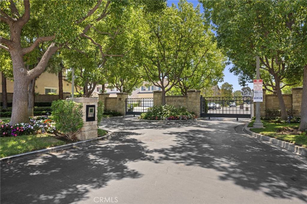 Irvine, CA 92618,37 Pheasant Creek
