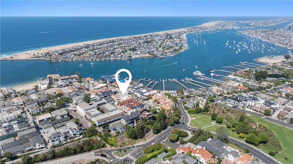 Corona Del Mar, CA 92625,302 Carnation AVE