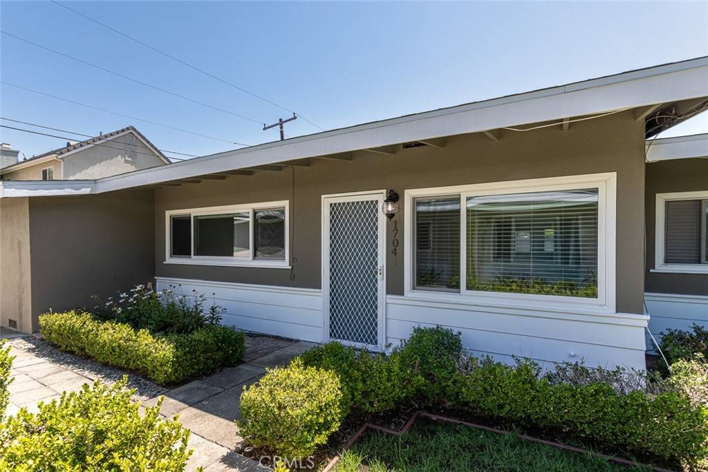 Newport Beach, CA 92663,1700 Clay ST #1704