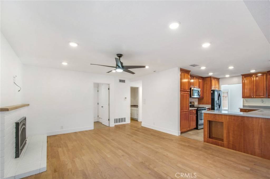 Santa Ana, CA 92704,2718 S Griset PL