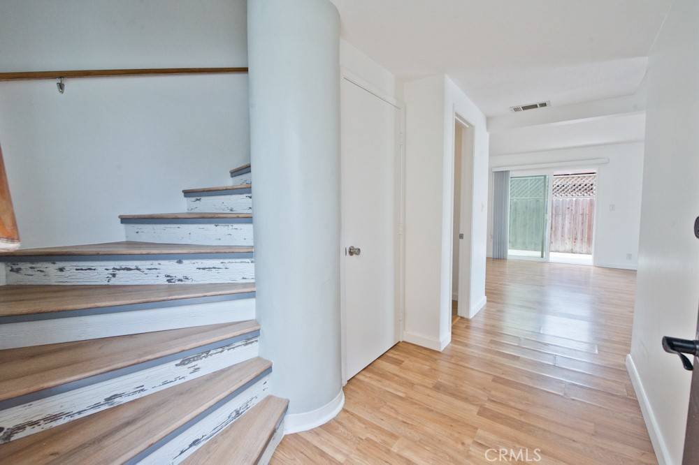 San Clemente, CA 92672,219 Avenida Granada #1