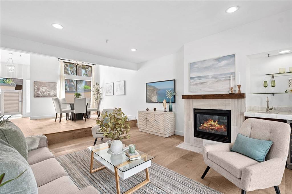 Newport Beach, CA 92660,49 Canyon Island DR