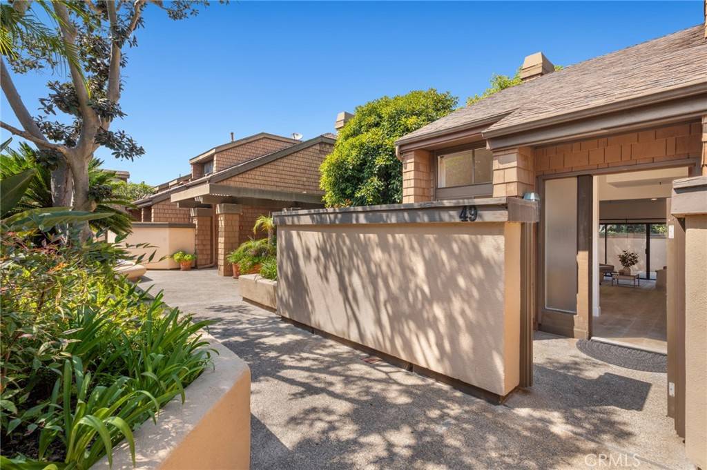 Newport Beach, CA 92660,49 Canyon Island DR