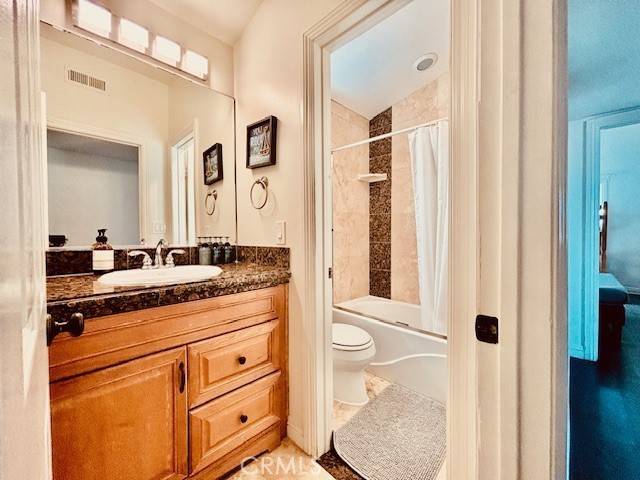 Newport Beach, CA 92663,127 29th ST #2