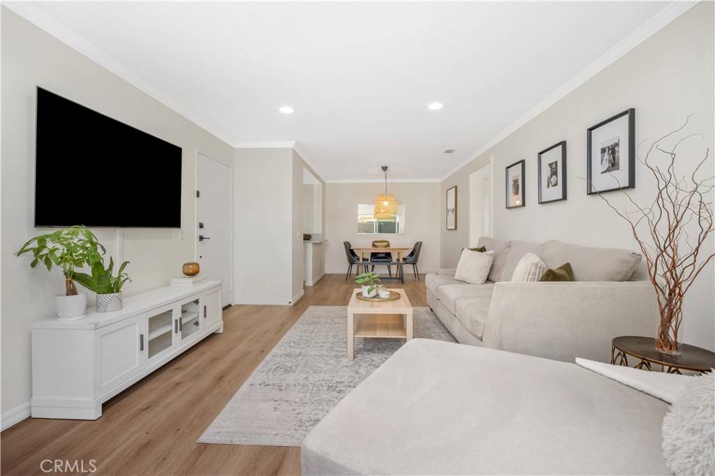 Yorba Linda, CA 92887,23482 Cambridge RD #294
