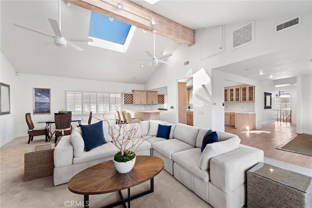 Corona Del Mar, CA 92625,322 Jasmine AVE