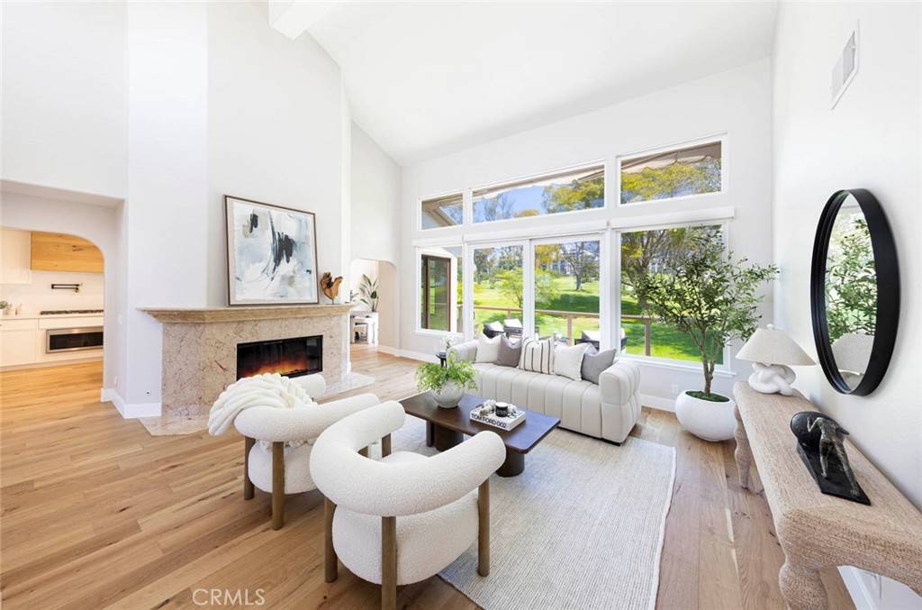 Newport Beach, CA 92660,90 Ocean vista