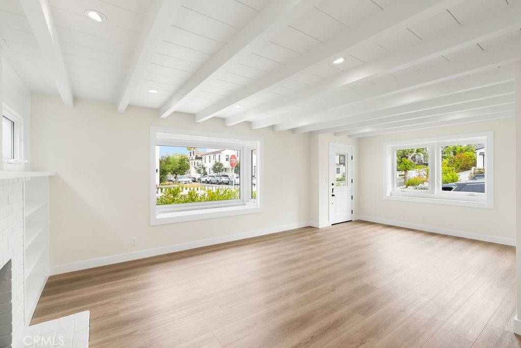 Corona Del Mar, CA 92625,438 Acacia AVE