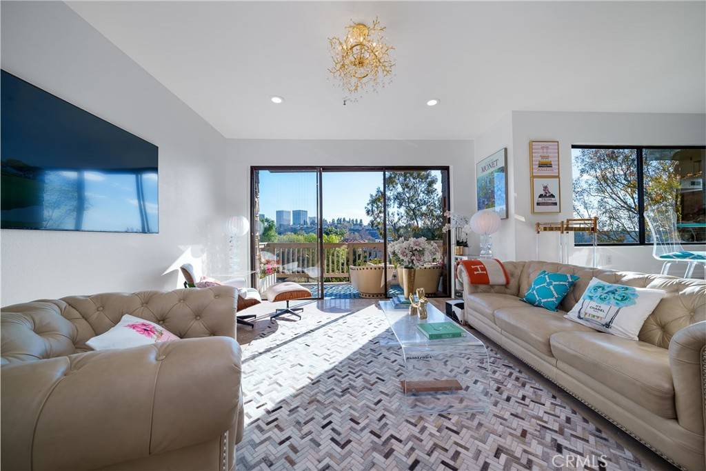 Newport Beach, CA 92660,67 Sea Island DR