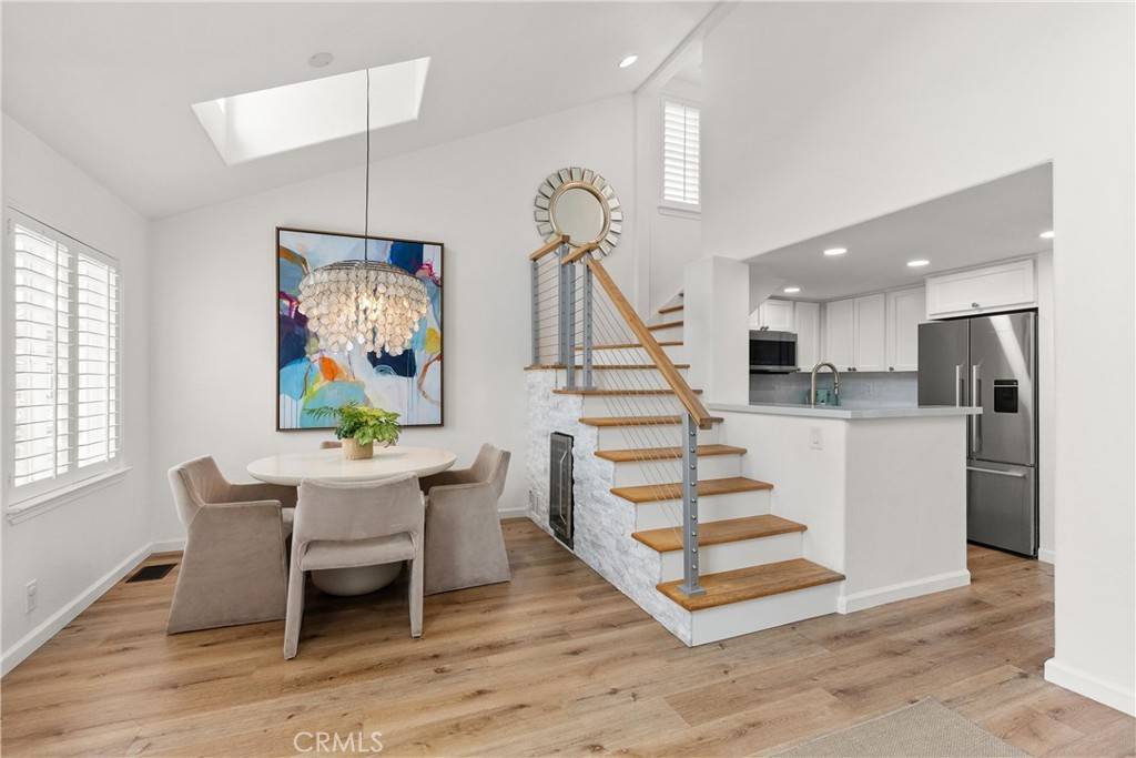 Newport Beach, CA 92663,11 Bolivar ST