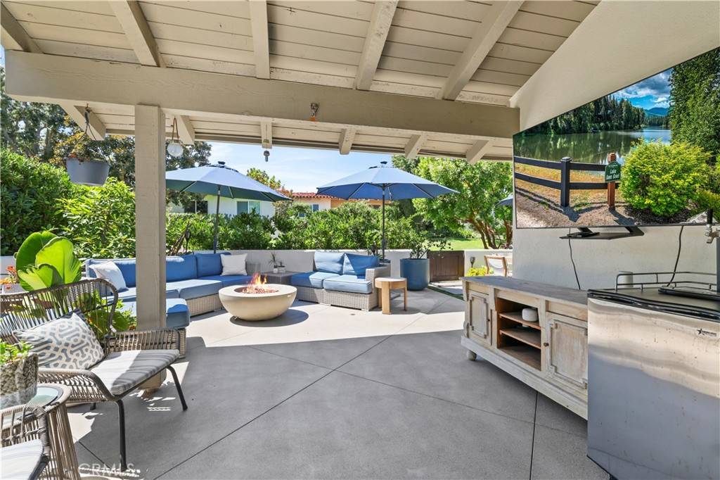 Newport Beach, CA 92660,455 Vista Grande